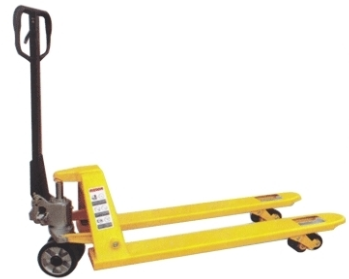Features of manual hydraulic carrier