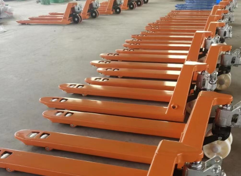 What is the capacity of a manual pallet truck?