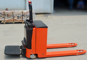 How to maximize the normal use of electric forklift batteries